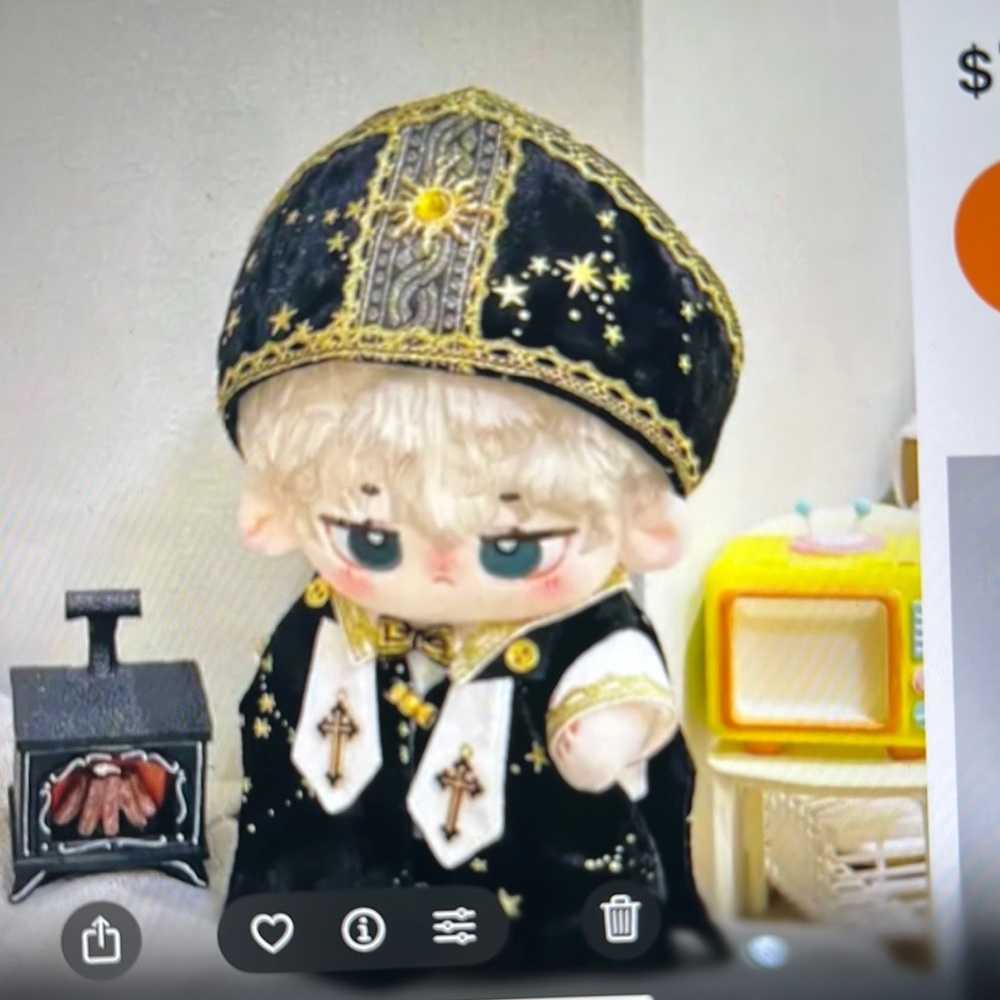 NWOT LABUBU PRIEST OUTFIT (without doll)